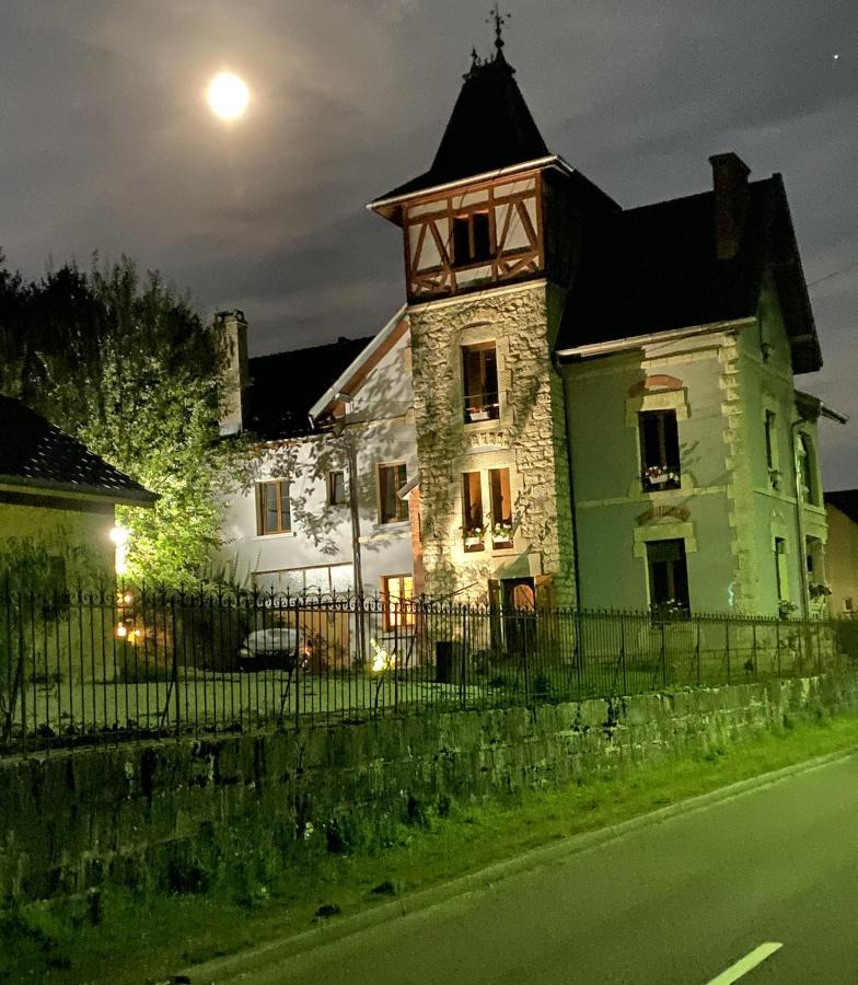 Aile Du Chateau 6 Personnes Lebetain Exteriér fotografie